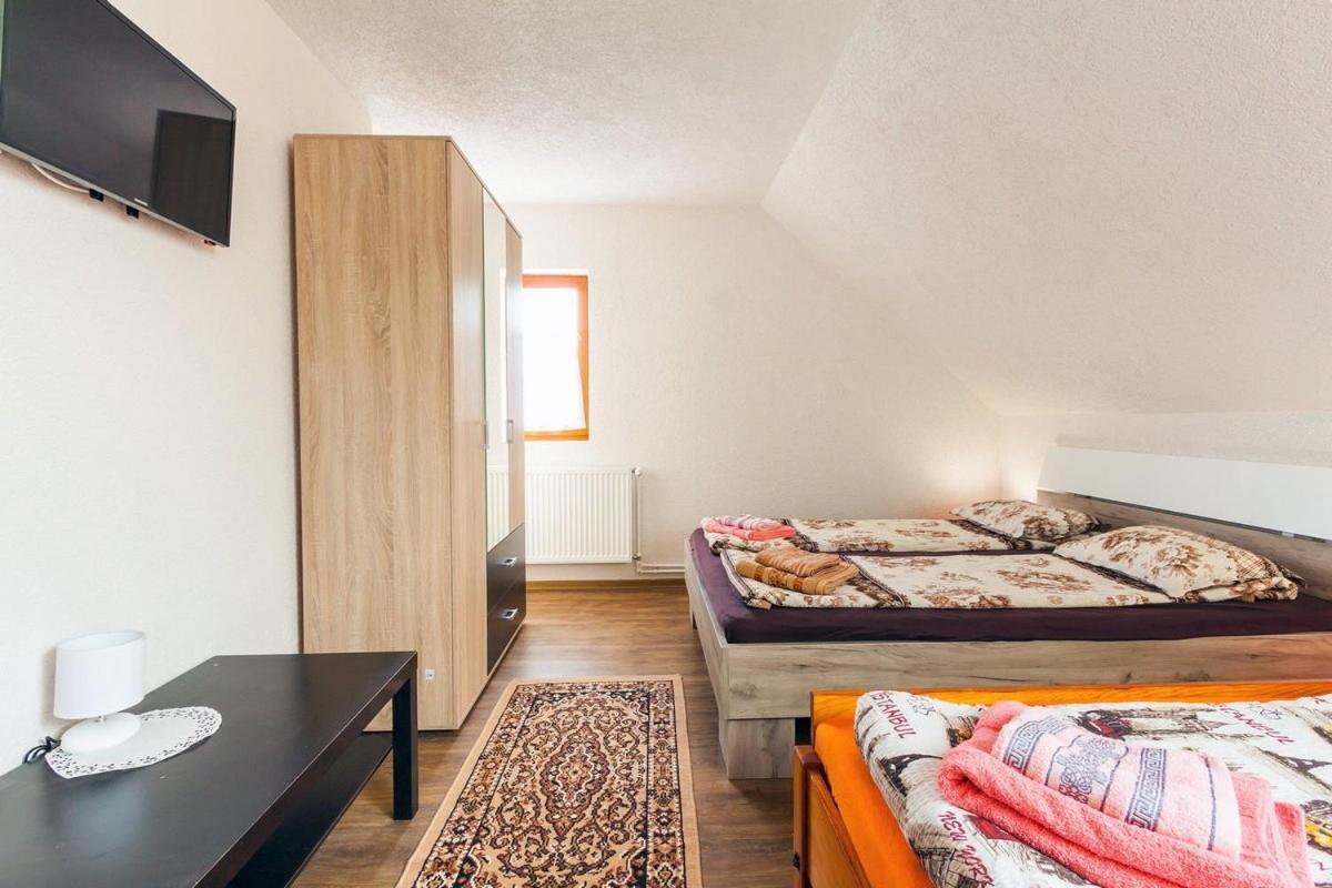 Eross Kulcsoshaz Villa Lăzarea Eksteriør bilde