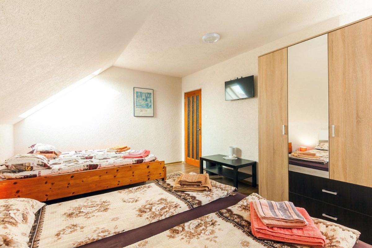 Eross Kulcsoshaz Villa Lăzarea Eksteriør bilde