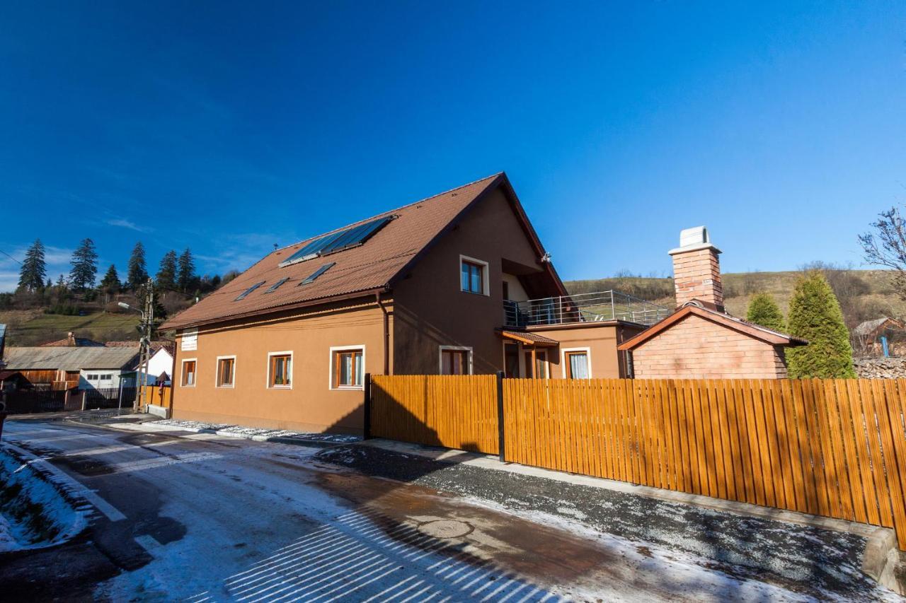 Eross Kulcsoshaz Villa Lăzarea Eksteriør bilde