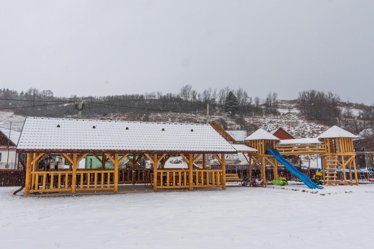 Eross Kulcsoshaz Villa Lăzarea Eksteriør bilde