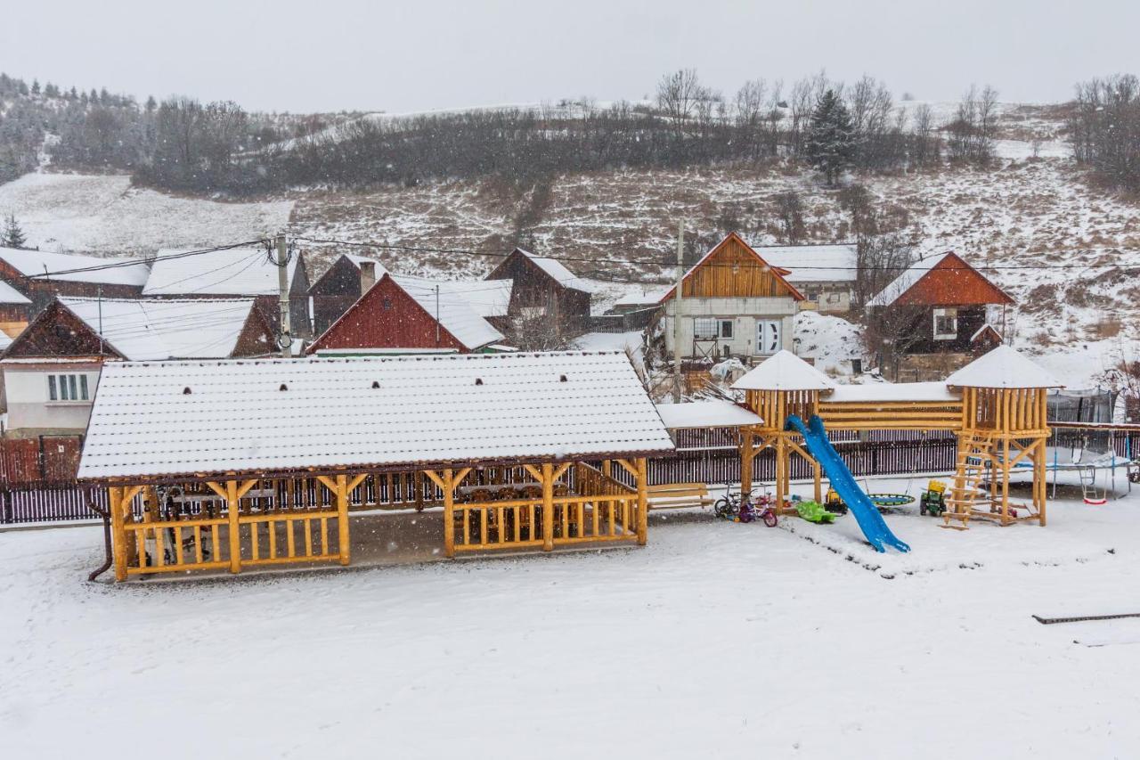 Eross Kulcsoshaz Villa Lăzarea Eksteriør bilde
