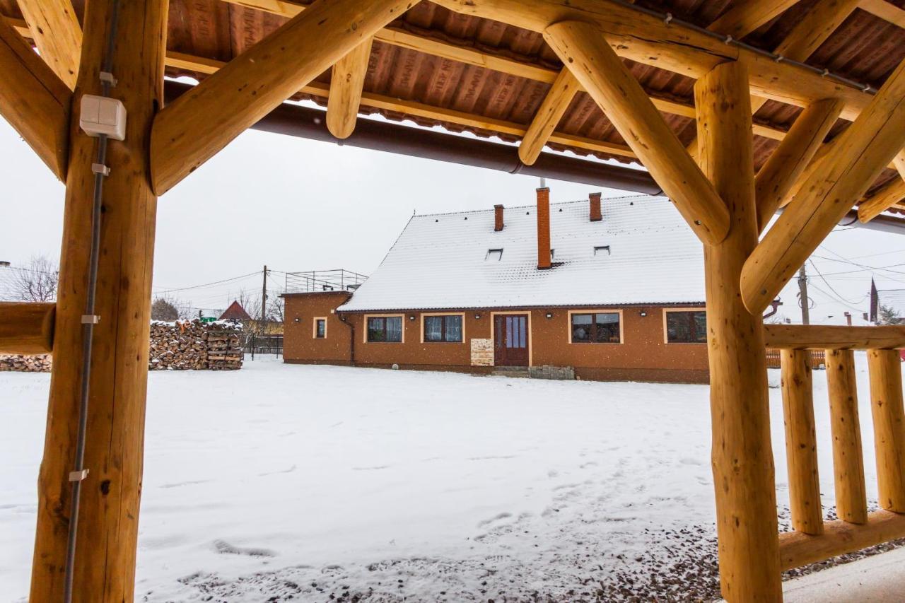 Eross Kulcsoshaz Villa Lăzarea Eksteriør bilde