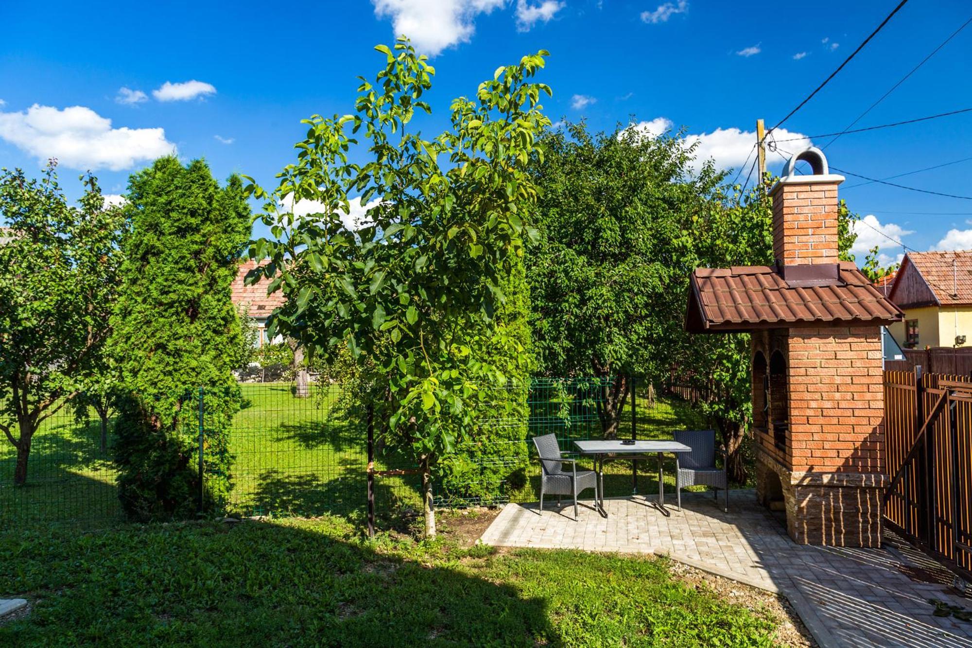Eross Kulcsoshaz Villa Lăzarea Eksteriør bilde