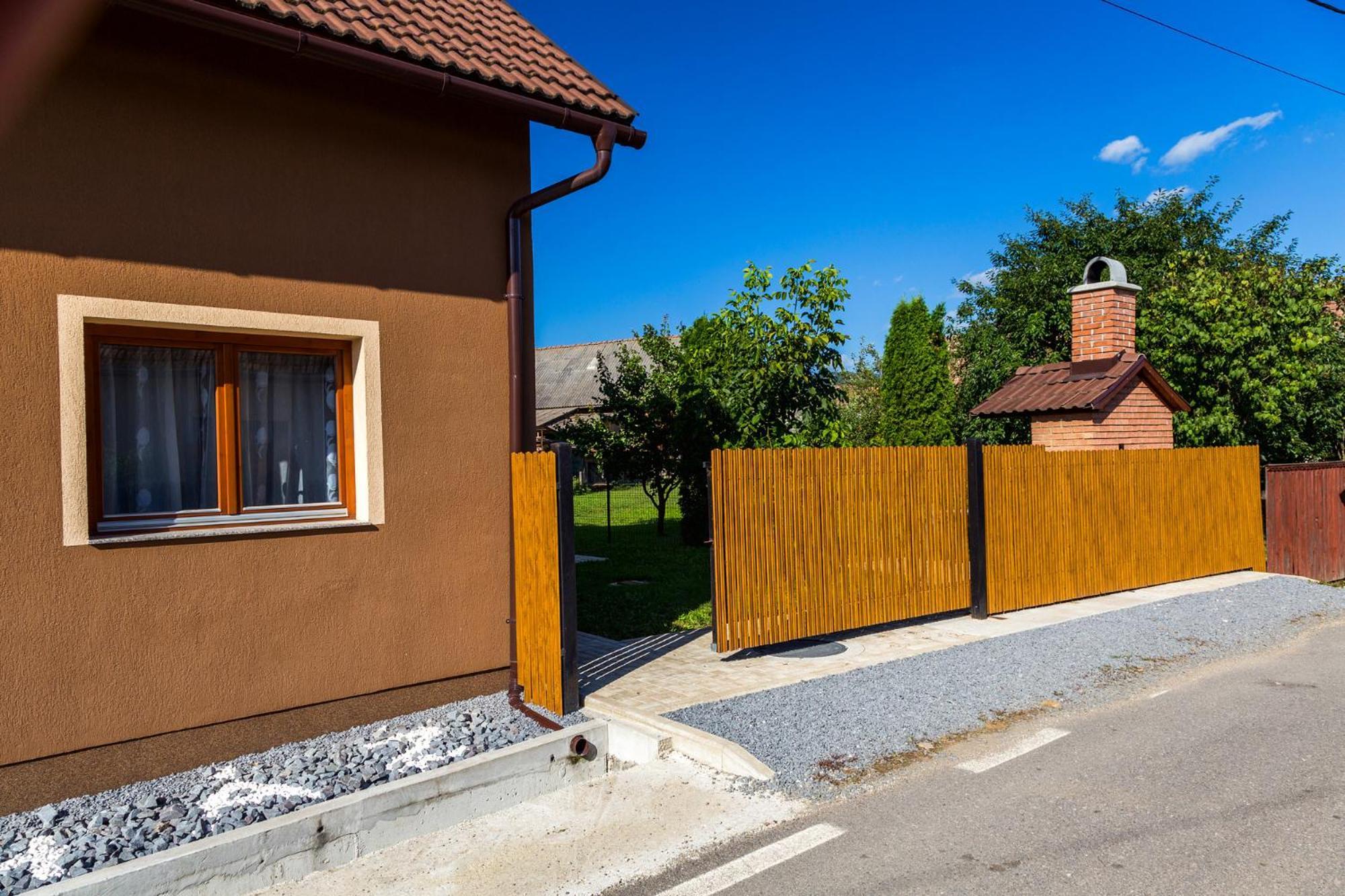 Eross Kulcsoshaz Villa Lăzarea Eksteriør bilde