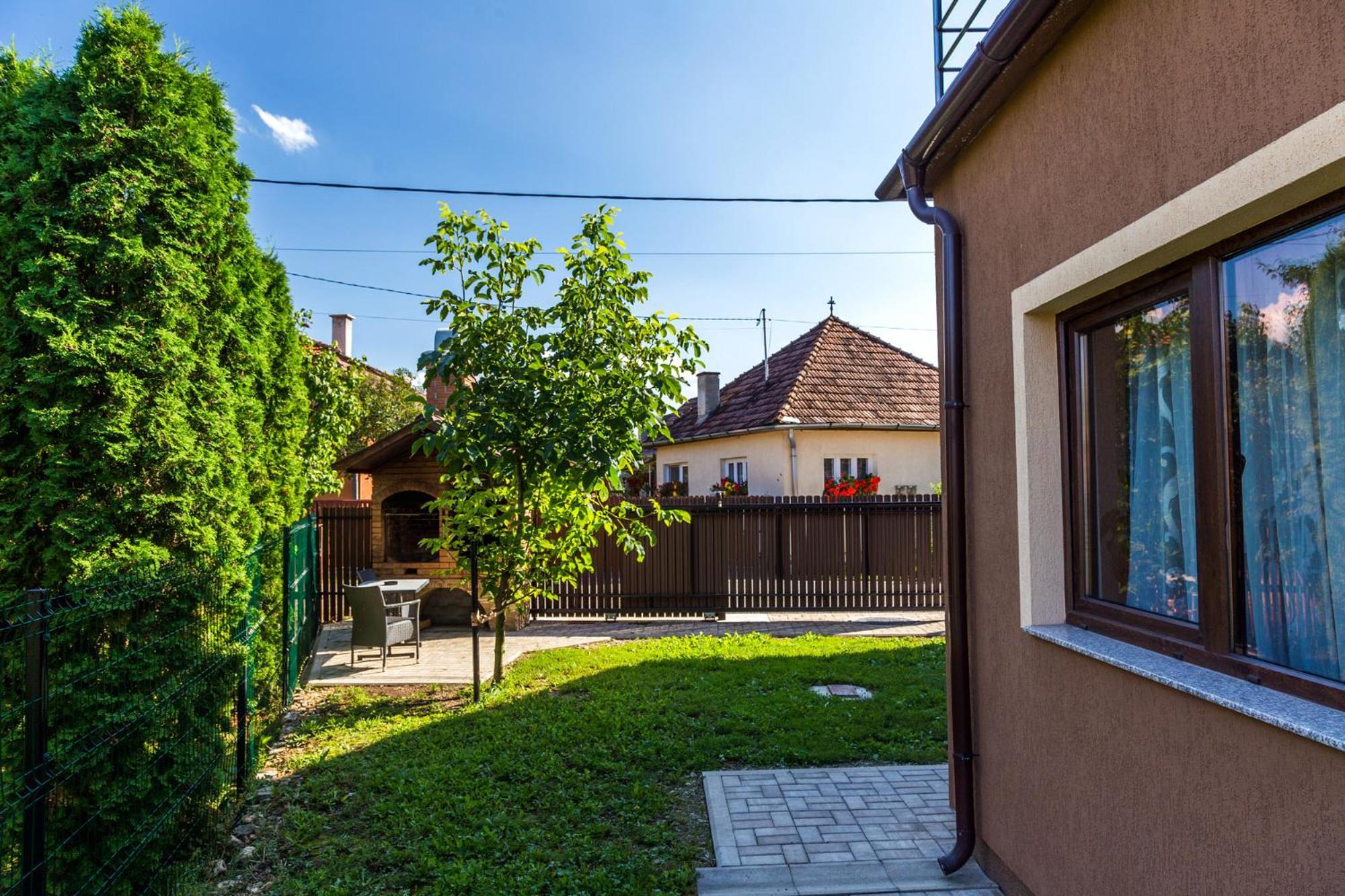 Eross Kulcsoshaz Villa Lăzarea Eksteriør bilde