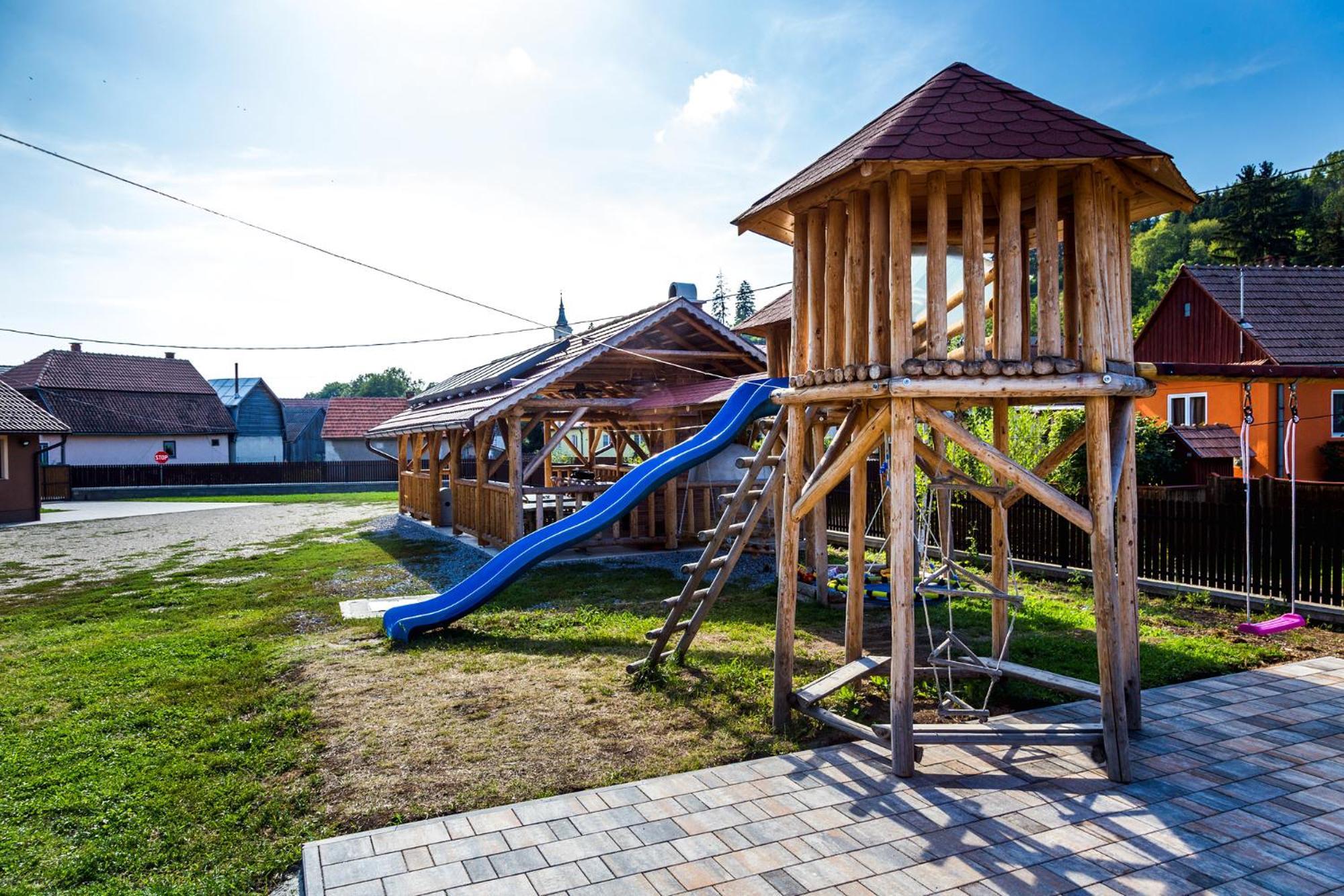 Eross Kulcsoshaz Villa Lăzarea Eksteriør bilde